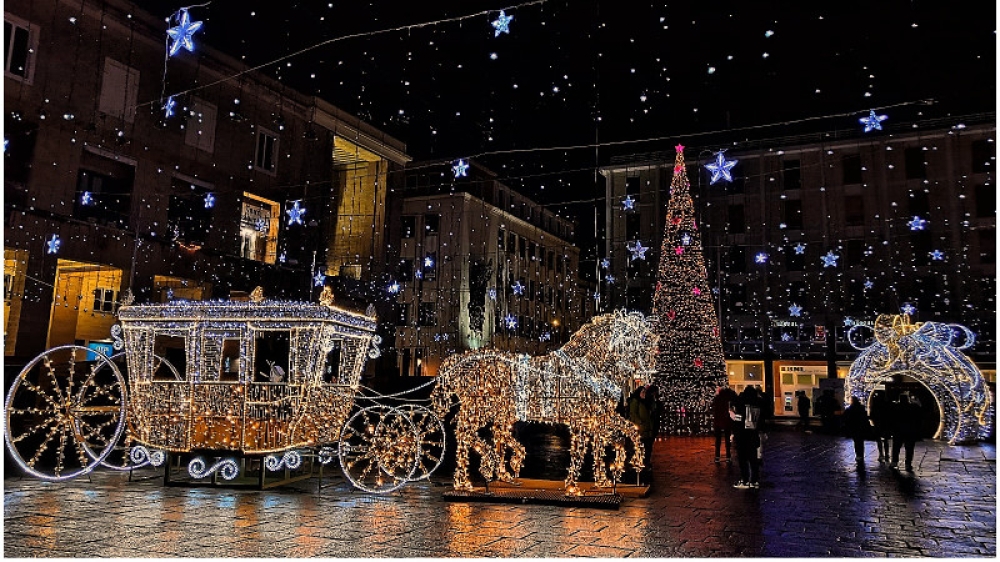 Lecce Natale.Natale A Lecce Paesaggio Fiabesco In Piazza Sant Oronzo